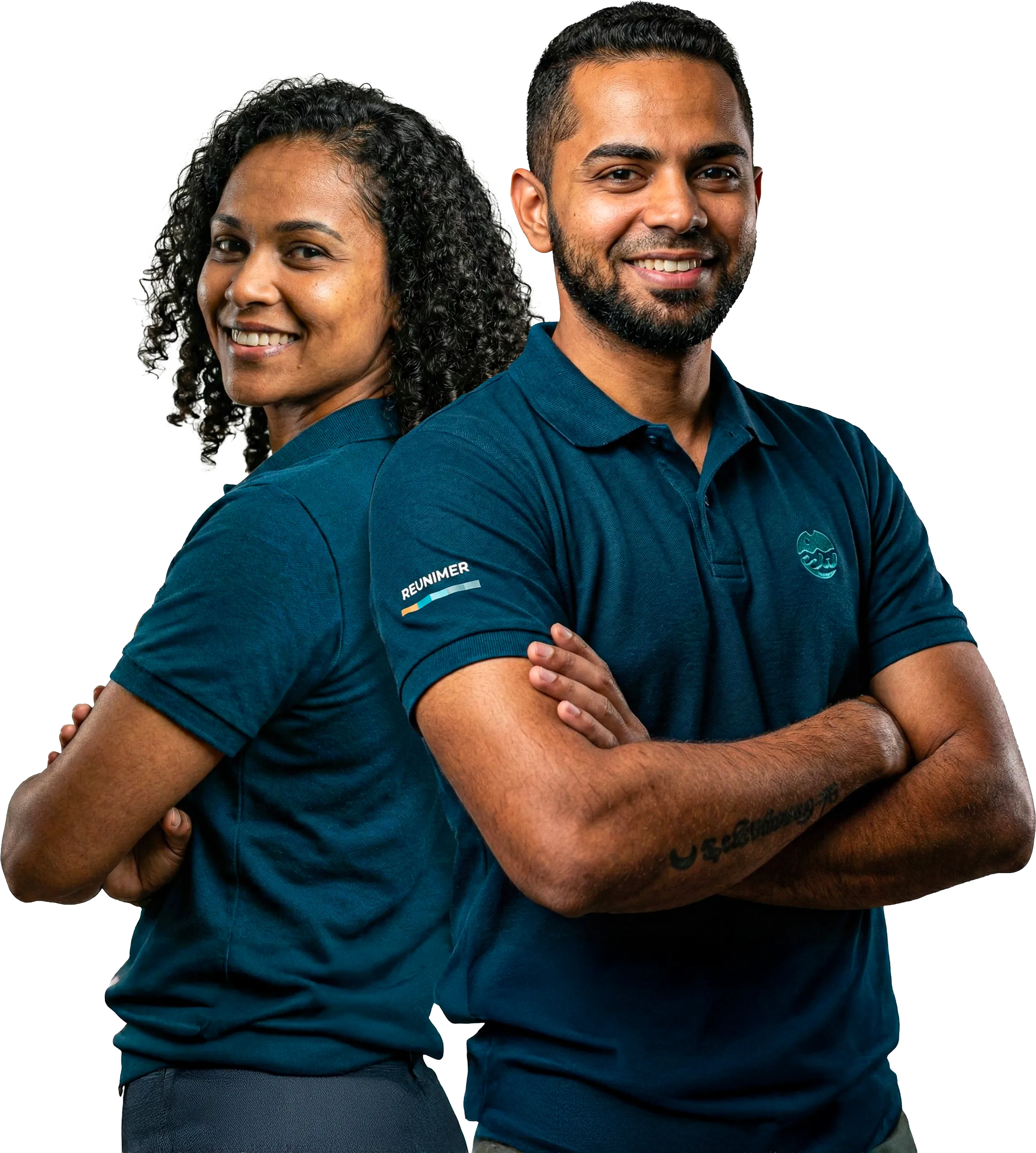 Deux collaborateurs Reunimer en tenue professionnelle